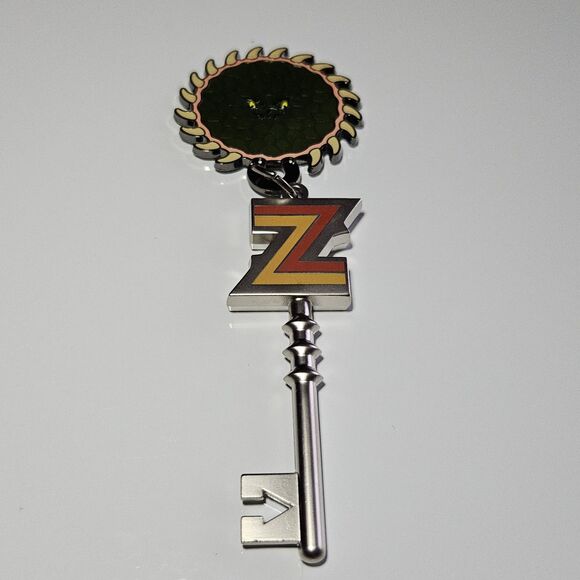 Accio! Magic Delivered Village Harry Potter Hogsmeade Zonko's Joke Shop Key - Picture 10 of 10